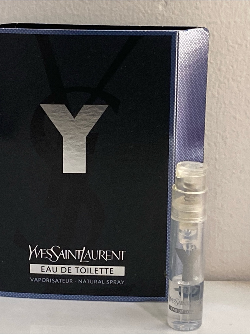 Yves Saint Laurent Y Eau de Toilette Sample in Black and Silver